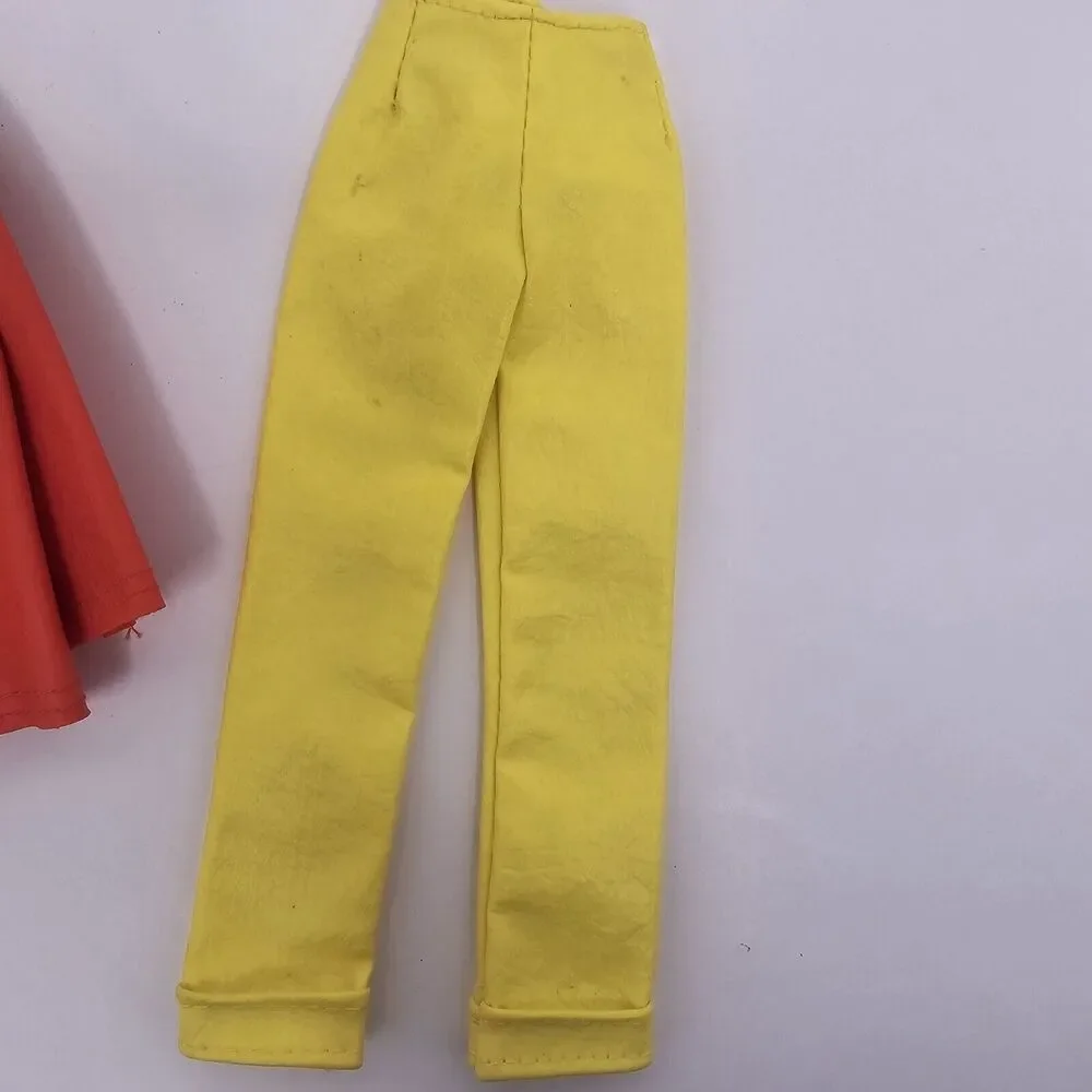 Vintage 70s Barbie The Ski Scene #1797 Orange Jacket And Yellow Pants